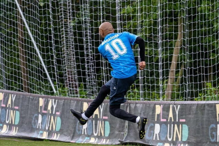 Berlin: Football Open Play Sports Sessions - The Value of the Experience