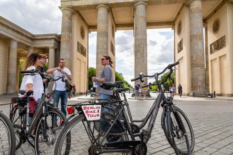 Berlin: private Bike Tour Through City Center - How Does This Tour Deliver Value?