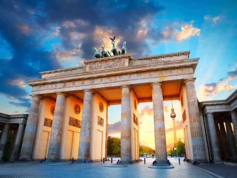 Berlin: Private City Tour - Berlin Highlights Guided Walk - What to Expect from the Tour