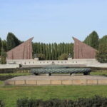 Berlin: Private Half Day Sightseeing Ride with a Local - What Makes This Tour Special