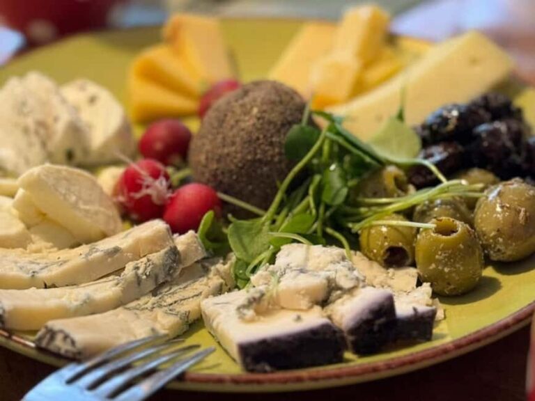 Bern Food Market: Tour w/o Brunch - Who Will Enjoy This Tour?