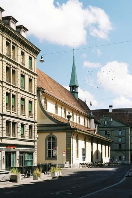Bern: Private Walking Tour with a Local Guide - The Top Sights and Hidden Gems