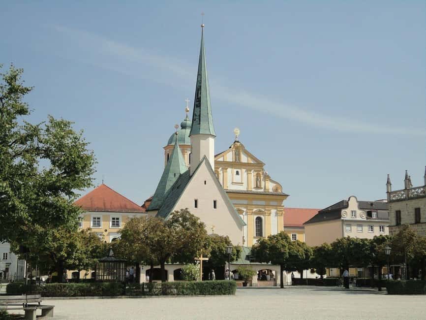 Best of Altötting Walk Tour with a Professional Guide - Navigating the Tour: What to Expect