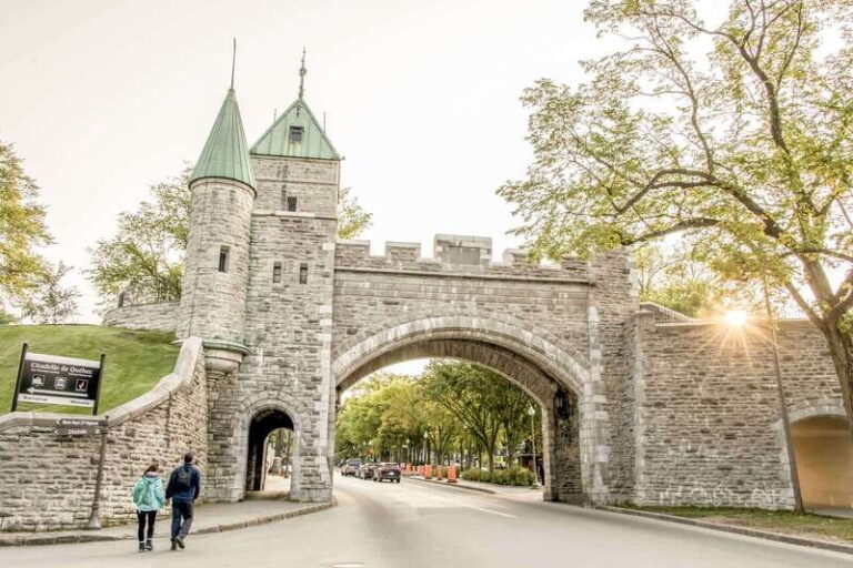 Best of Quebec City: Panoramic Bus Tour with Local Guide - What to Keep in Mind
