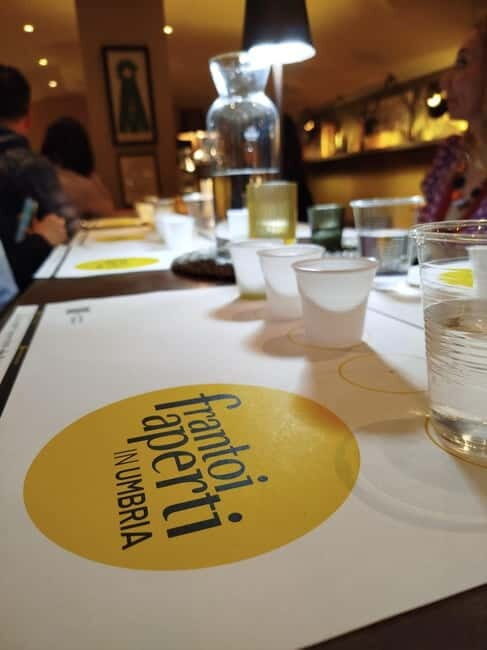 Bevagna: tour of the oil mill with guided tasting - Taste and Pairing Insights