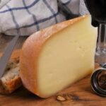 Biarritz: Culture and Food Walking Guided Tour - Why This Tour Works