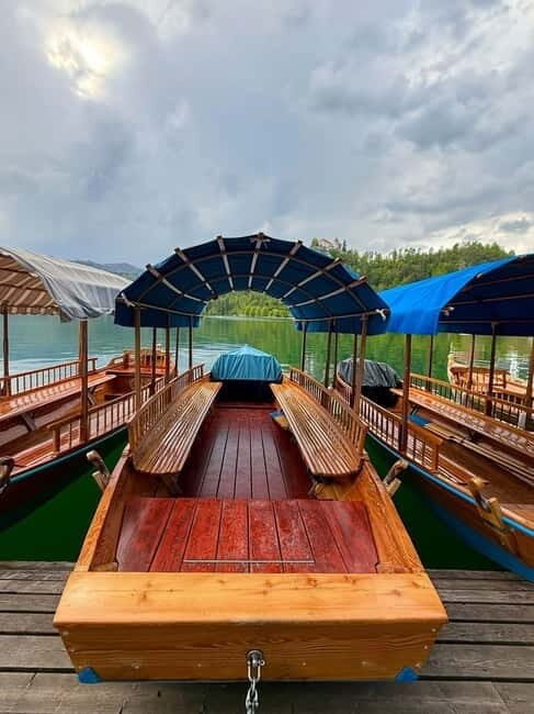 Bled: Lake Bled Guided Walking Tour with Cream Cake - Treat Yourself to the Famous Cream Cake