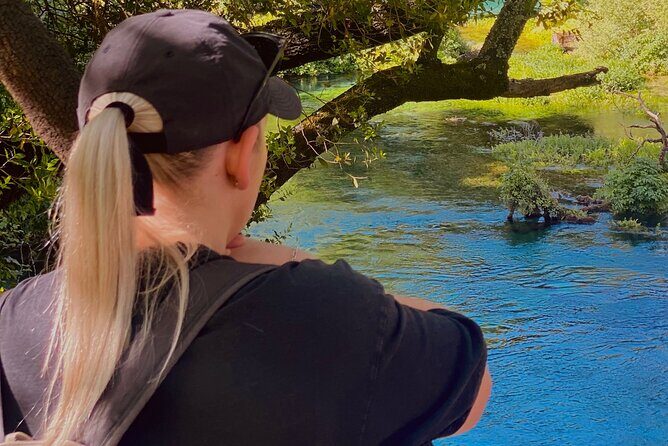 Blue Eye tour - Exploring the Blue Eye: A Natural Wonder