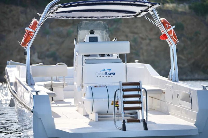 Boat Excursions in the Costa Brava- Costa Brava Center - An In-Depth Look at the Boat Excursion in Costa Brava