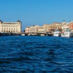 Boat tour of Ortigia at sunset with drinks included - FAQ