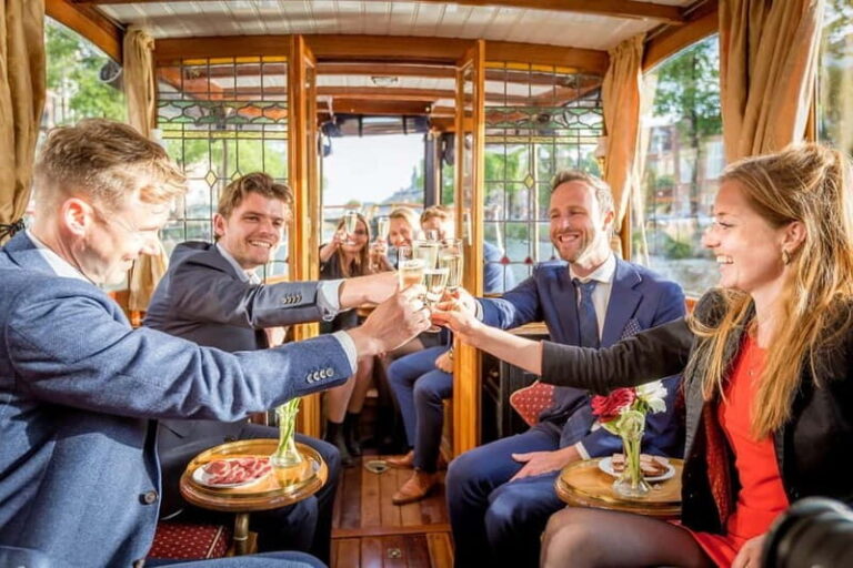 Boat trip through the canals of Amsterdam with Spanish guide - What Makes This Tour Stand Out