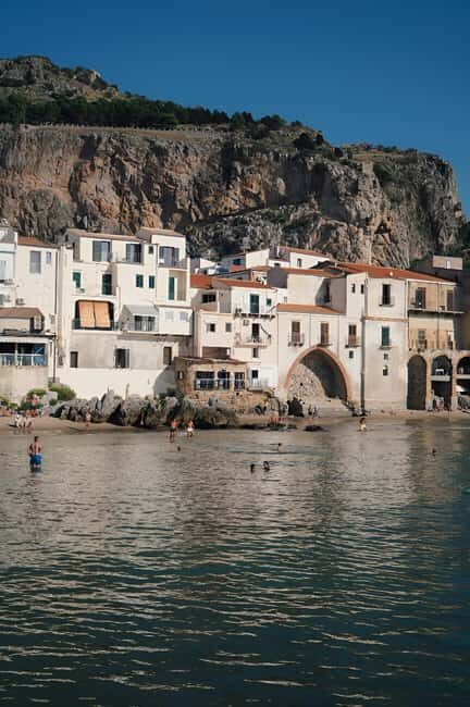 Boat trip to Cefalù - Exploring the Itinerary
