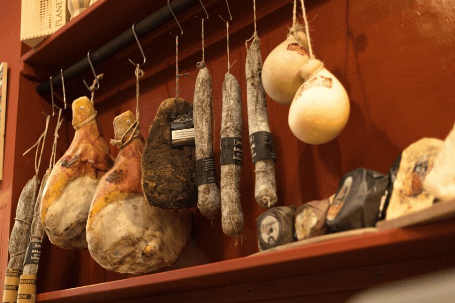 Bologna: Food and Wine Tasting with Interactive Game - What to Expect from the Bologna Food & Wine Tour