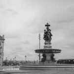 Bordeaux 1h30 City Walking Tour: Discover Historic Landmarks - Discovering Bordeaux’s Historic Heart