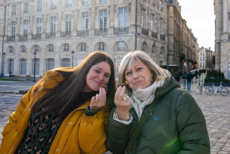 Bordeaux: Walking tour with local Sweets, Wine and Cheese - Who Should Book This Tour?