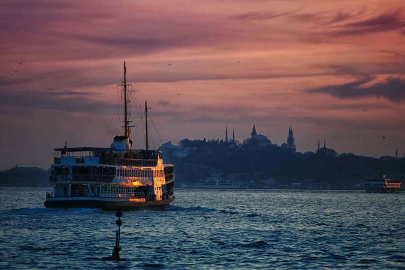 Bosphorus: Sunset Yacht Cruise with Guide, Snacks and Wine - Detailed Breakdown of the Experience