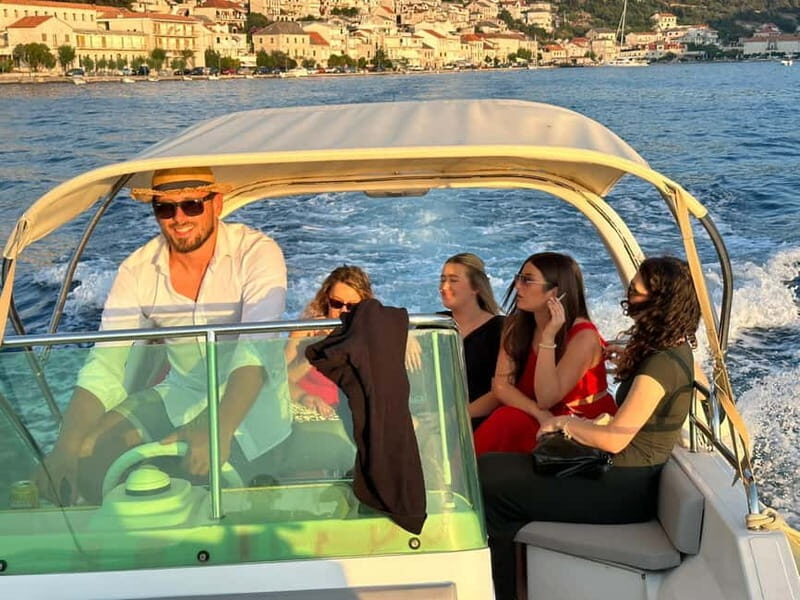 Bra: Adriatic Boat Tour with Vruja Bay and Brela Stone - The Experience on the Water