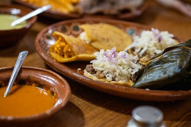 Breakfast & Market Tour in San Luis Potosí with English Guide - Transportation and Logistics