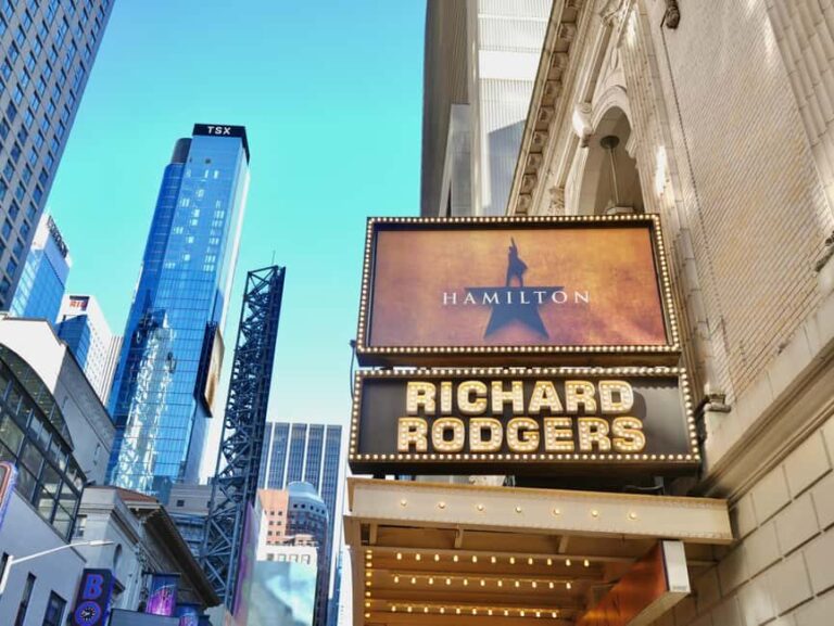 Broadway the Tour: NYC's Immersive Historic Walking Tour - The Guide and Atmosphere