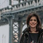 Brooklyn Tour in Portuguese I Brooklyn Bridge, Dumbo & Williamsburg on foot - The Ferry Ride: A Front-Row Seat to the Skyline