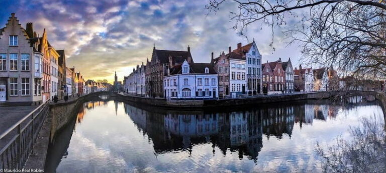 Bruges: 1.5-Hour Dark Side of Bruges Private Tour - Deep Dive Into the Itinerary