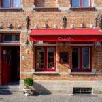 Bruges: Guided Tour & Boat Ride with Optional Beer Tasting - Who Should Book This Tour?