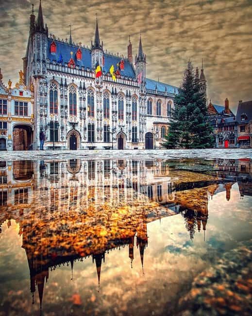 Bruges: Guided Walking Tour of the City - The Itinerary: A Closer Look