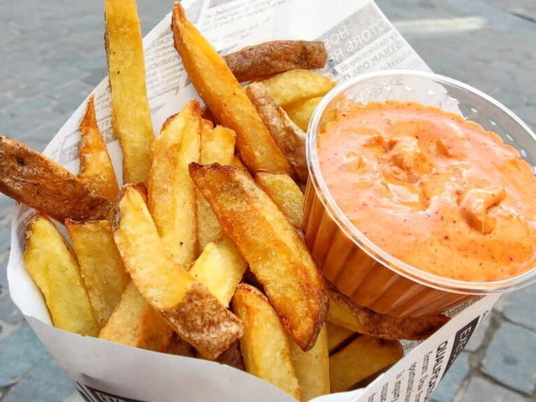 Brussels: City Center Guided Food Tour with Tastings - The Itinerary: Small Steps, Big Flavors