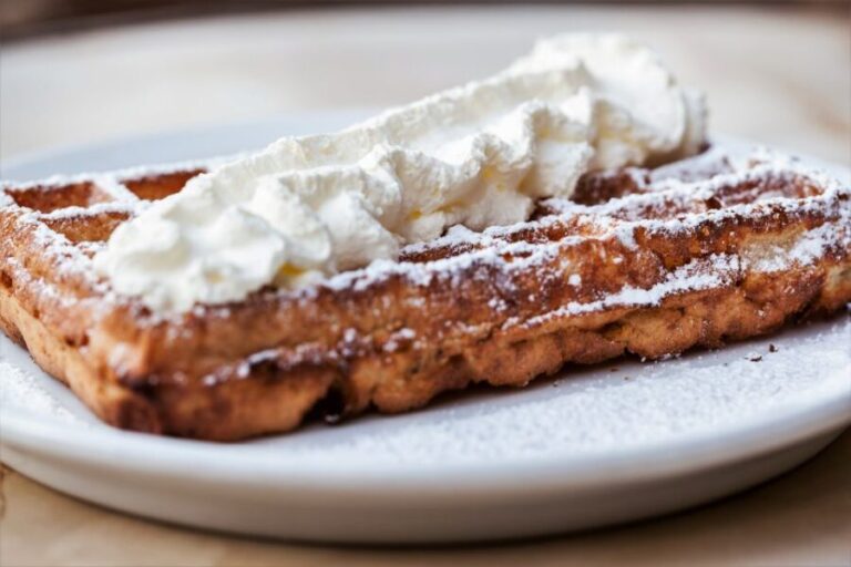 Brussels: Food Tour with Lunch, Chocolate, Beer, & Waffles - In-Depth Look at the Experience  