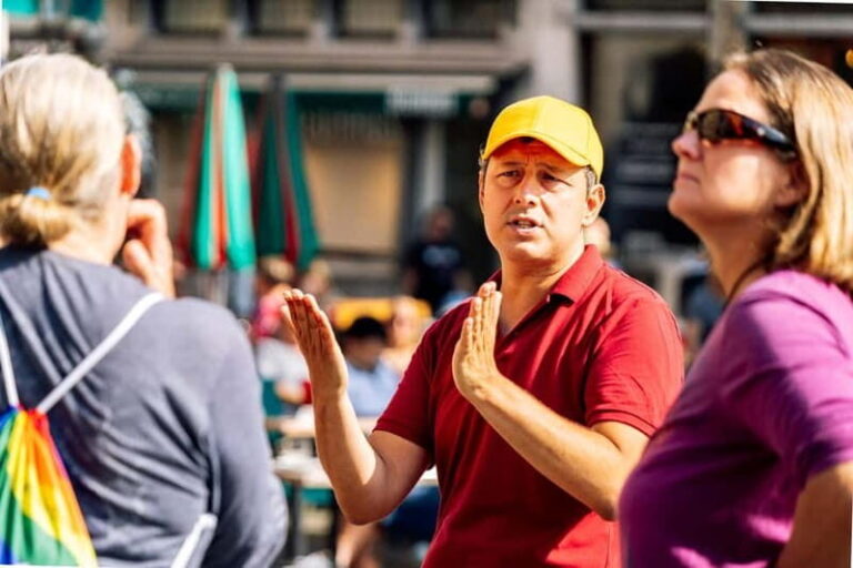 Brussels: Historical Tour with Chocolate & Waffle Tasting - What Makes This Tour Stand Out?