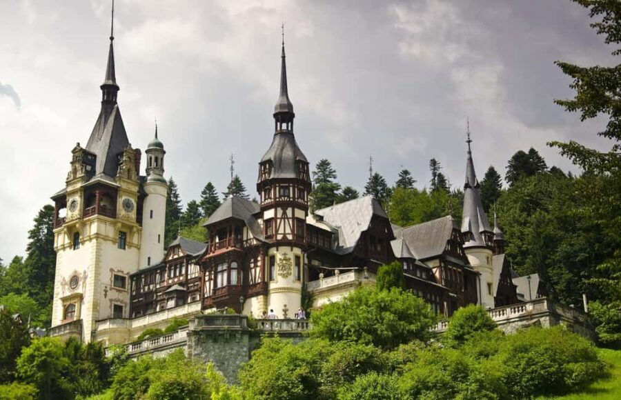 Bucharest: Bran Castle , Peles Castle & Braov Day Tour - Practical Details and Tips