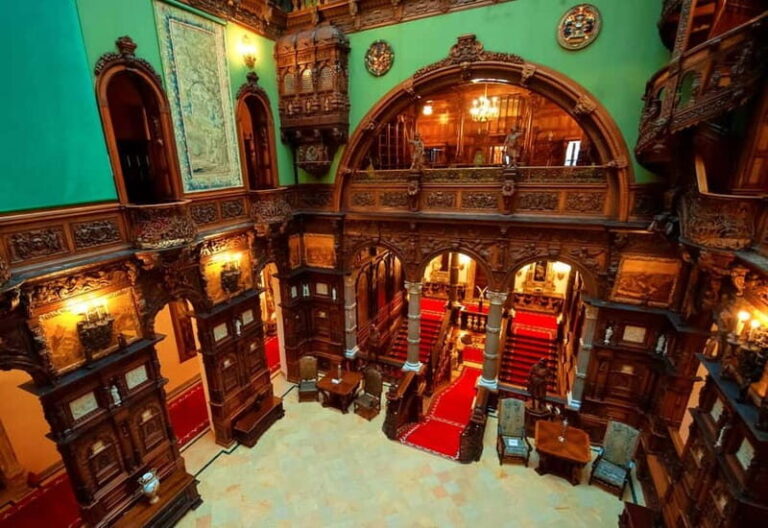 Bucharest: Bran Castle, Peles Castle & Brasov - Private Tour - The Practical Details: Transportation, Guides, and Cost