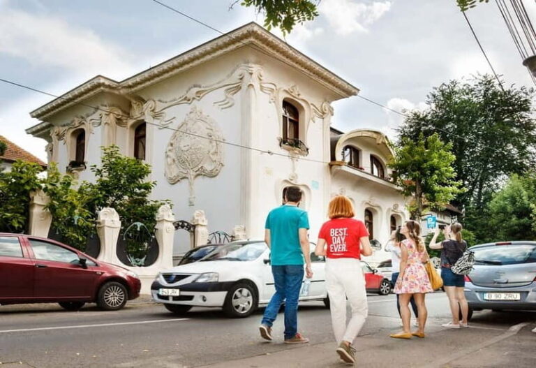 Bucharest: Hidden Gems 2.5-Hour Walking Tour - What to Expect from the Tour