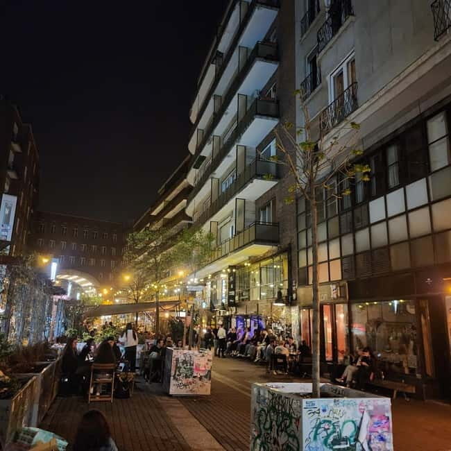 Budapest: Jewish District Night Walking Tour with Drinks - Exploring Budapests Jewish District: An Evening Full of Stories and Surprises