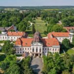 Budapest: Sisi Palace Tour with Cake & Coffee - How the Itinerary Unfolds