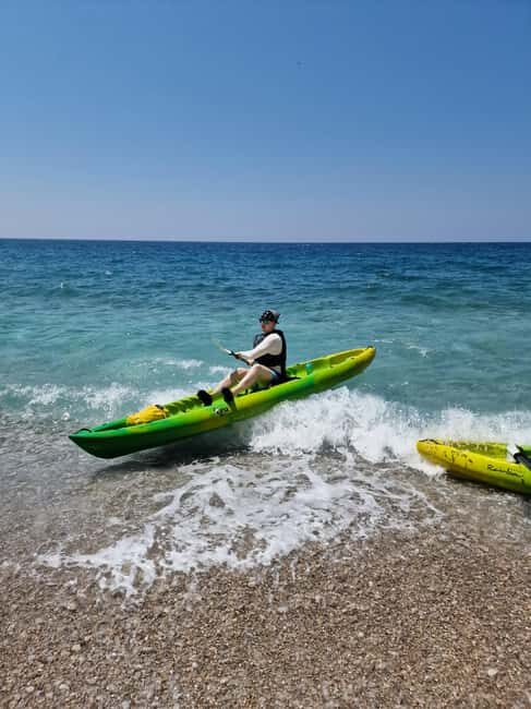 Budva: small group kayak tour to Sv.Nikola island caves - Detailed Breakdown of the Itinerary