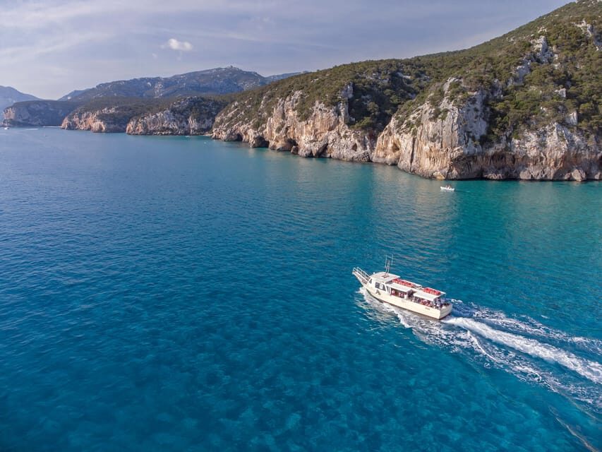 Cala Gonone: Cala Luna and Cala Sisine Boat Tour - The Practical Aspects