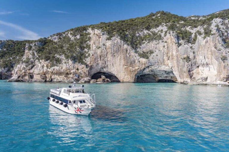 CALA GONONE: taxi boat to Grotta del Bue Marino - The Overall Experience: Pros and Cons