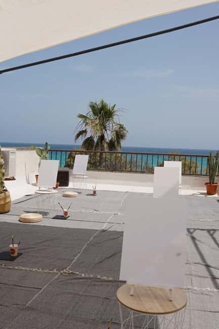 Cala Millor: Cava & Canvas Art Night at Coconut Shack - What to Expect During the Experience