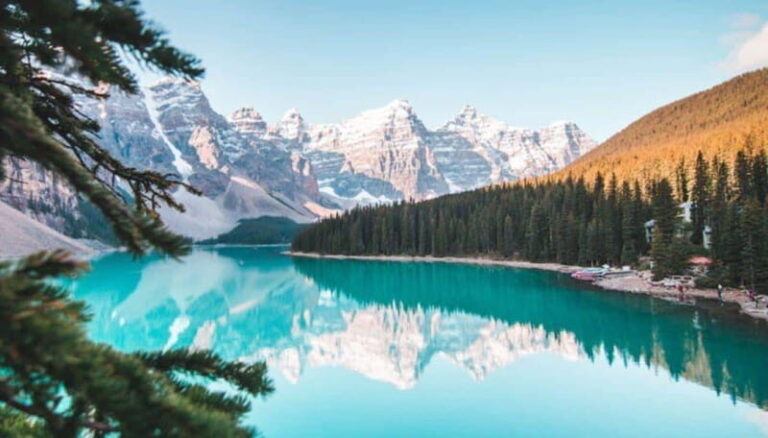 Calgary: 3-Day Lake Louise, Moraine, Emerald, Yoho, Icefield - What Makes This Tour Stand Out?