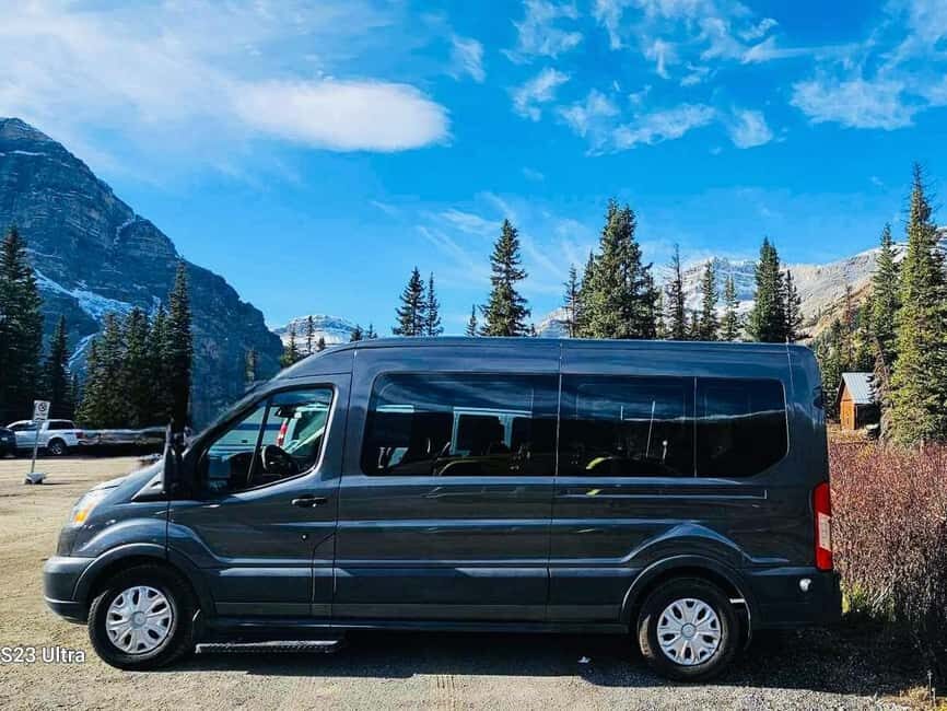 Calgary/Canmore/Banff: BEST of BANFF with LAKES Group Tour - Transportation and Group Size