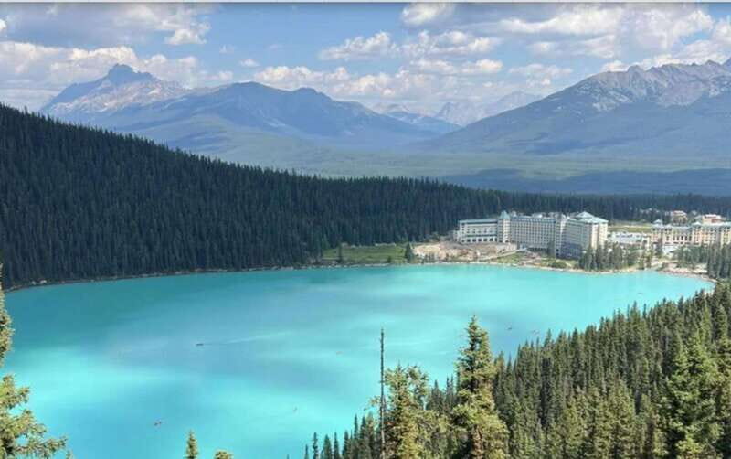 Calgary/Canmore: Lake Louise, Moraine Lake, & Banff Day Tour - Transportation and Comfort