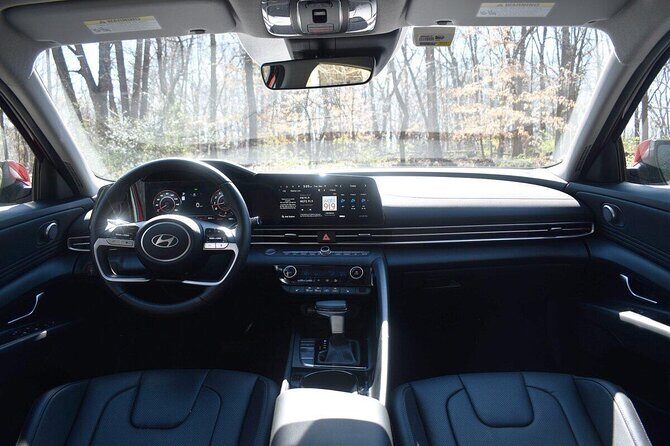 Calgary to Banff Airport Transfer Reliably to the Rockies - Airport Arrival & Meet-Up