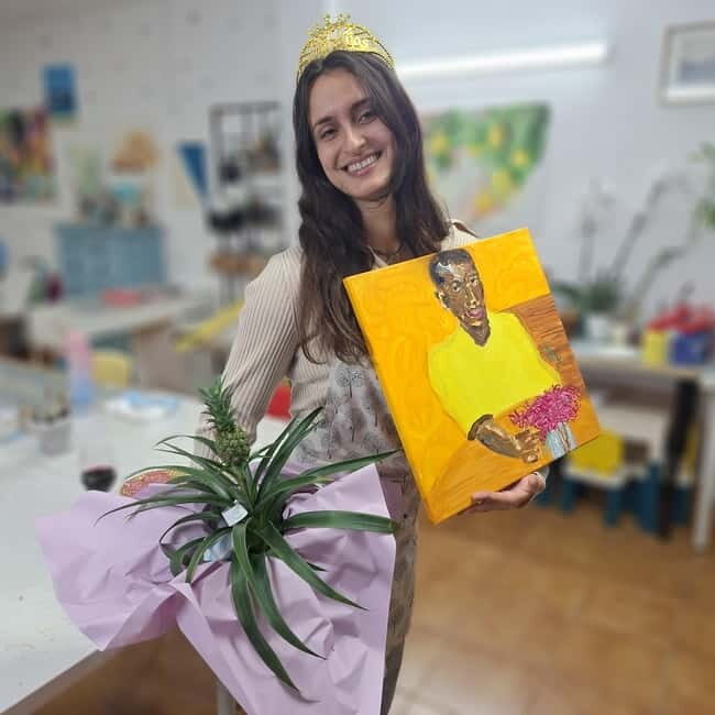 Calp, Valencia: Art and Wine Painting Workshop - The Painting Experience: Step-by-Step