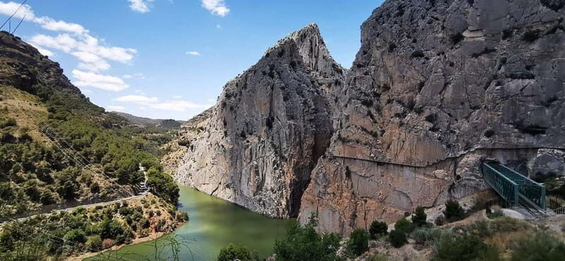 CAMINITO DEL REY: Guided tour + shuttle bus + gastronomic experience. - What the Reviews Tell Us