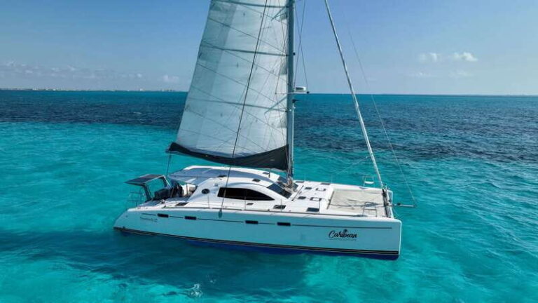 Cancun: Isla Mujeres Catamaran + Coco Bongo Show - Practical Details and Tips