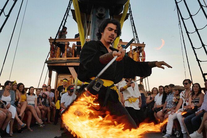 Capitan Hook, Pirates Show and Ship Dinner at Cancun - The Value of this Pirate Night