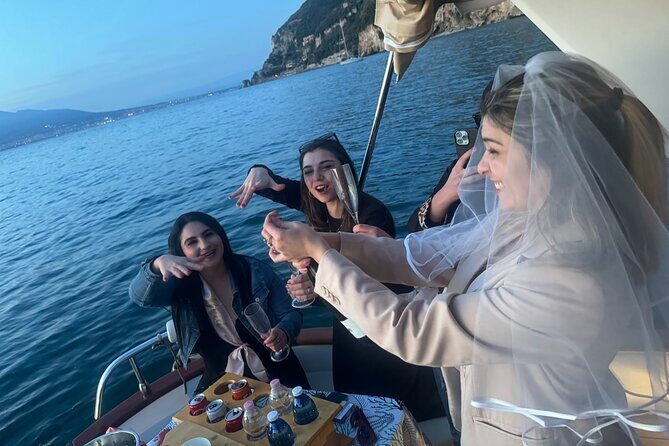 Capri Private boat tour with City Visit and Blue Grotto - Why Travelers Rave About This Tour