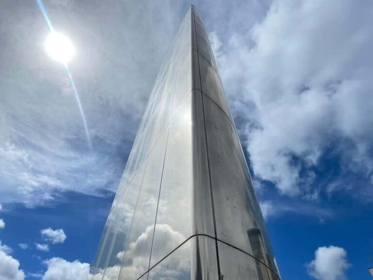 Cardiff: Doctor Who Cardiff Bay Walking Tour - Who should consider this tour?