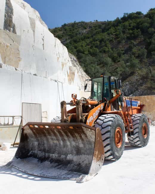 Carrara: Michelangelo Quarry and Carrara Art Studios Tour - Exploring Carrara’s Marble Heritage in Depth